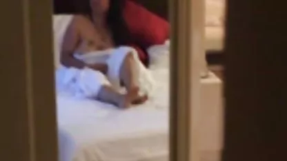 Bella dama chupa gordibuenas culonas una polla grande y negro