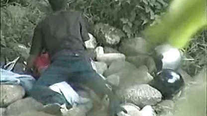 Caliente rubia gorditas tirando follada a tres hombres