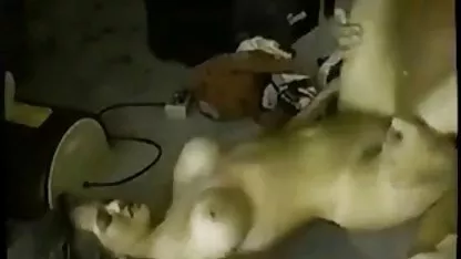 Se afeita sexo anal con negras gordas la calva coño de su esposa