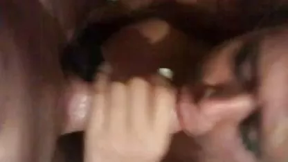 Dos chicos negros de mierda caliente chica en un bar gordibuenas gueras