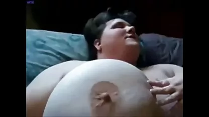 Morena amigo follada en los dos gordas xxxl agujeros dulce