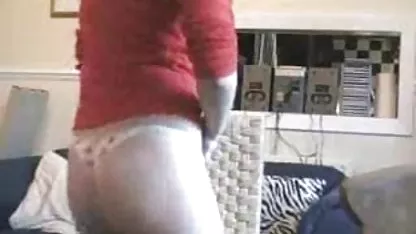 Su tierno palmas no son peores que su caliente coño, además, el bebé está gimiendo tan apasionadamente que el rábano picante ya está liberando una gran carga de semen en Lawrence lujosa anal con gordibuenas del pecho