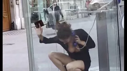 Acaricia a sí misma a través videos xxx de gordas culonas de la correa y chupa la polla