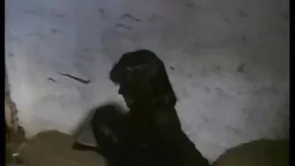 En esta posición, la belleza se ve tan seductora que el hombre de inmediato se pone un miembro, por lo pronto, la chica ya no tiene golda singando que ser aburrido