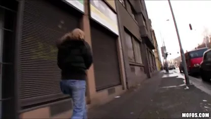 Chico se la abuelas gordas cachondas chupa a un amigo