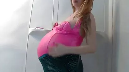 Imaginar cómo un hombre se emocionó cuando vio a lo dulce de la crema y nata de videos de sexo gratis gordas flujo hacia abajo de un apetitoso tierno cuerpo de la mujer, envolvente de alta de pechos y un culo elástico