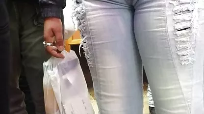 Ruso pollito gordas peludas tetonas burlas coño en el sofá