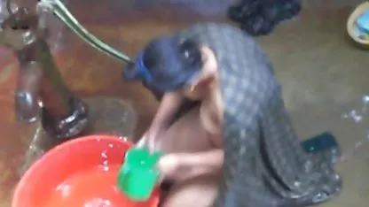 Caliente nena chupa la polla y le gordasxxc lame el culo