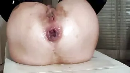 Los Japoneses, en xxx de gordas peludas el café recibido no sólo el café, pero también se sorprendió de cómo la camarera juega con su polla