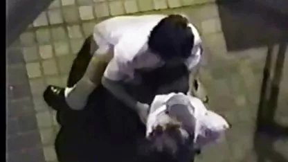 Después de gordas cojidas besar a un chico guapo, ella se entregó a él
