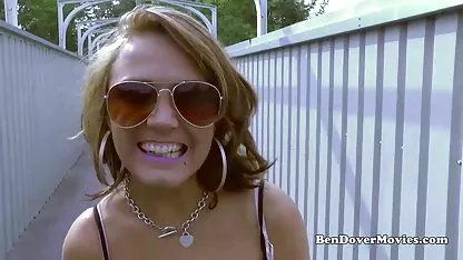 Latina se masturba en el cuarto de baño maduras gordas latinas y gime en voz alta