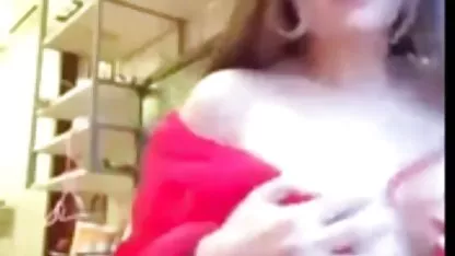 Follando videos xxx de mujeres gordas a dos estudiantes en práctica