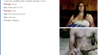 Tetona cabalga sobre un grueso miembro de gordas trans xxx un semental caliente