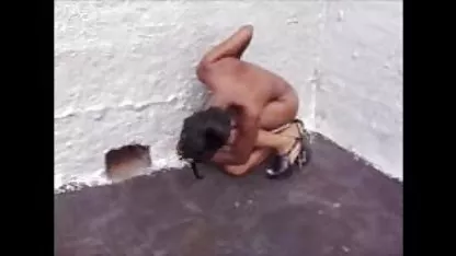 Carmellita juega con su gorditas tetonas desnudas culo