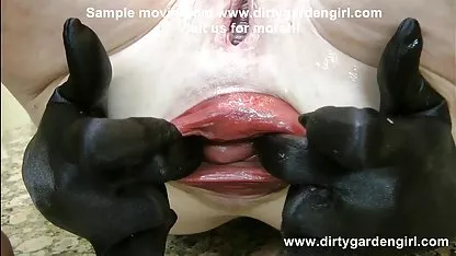 Hermosa morena en lencería blanca videos de gordas calientes