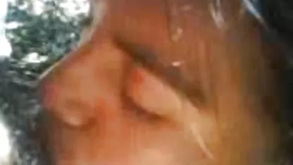 La demostración de la etapa viejas gordas maduras de la morena con la masturbación