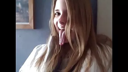 Follada a una perra en el sexo casero de gordas culo y se vierte de esperma caliente