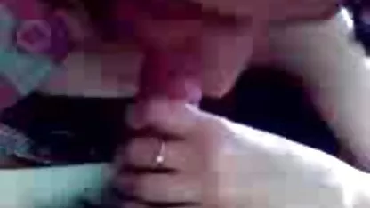 Rubia en un bungalow en la playa, se cambia de ropa maduras latinas gordas