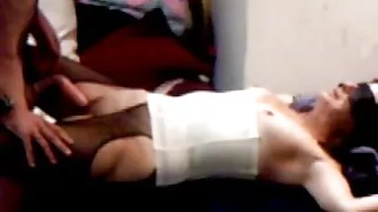 Dos hombres maduros divertirse con una gordas mexicanas culonas elegante rubia