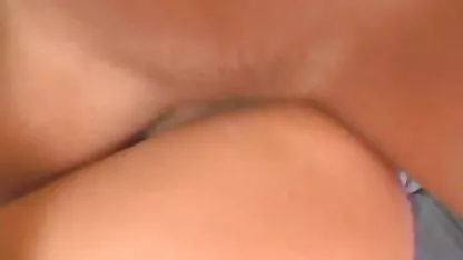 Un chico se folla a un polluelo gorditas ricas xxx grande en el culo